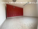 Izdaje de lokal u Arandjelovcu pov.25m2,cena150,00E -mesecno