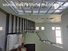 Izdaje se lokal u Arandjelovcu pov.600m2,cena 4.500E/mesecno